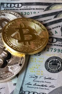 Read more about the article Bitcoin Holds Near $115K Ahead of Fed Meeting; Altcoins Under Pressure